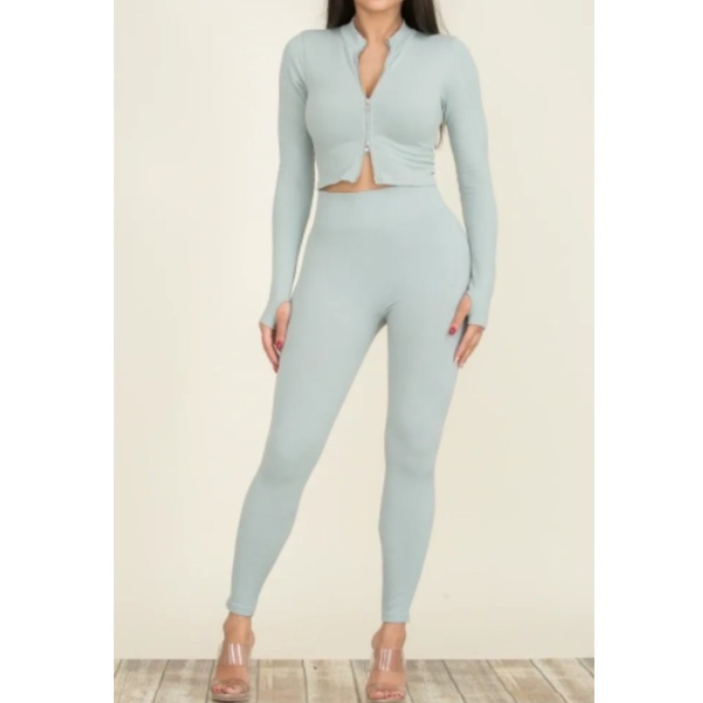 NWT Sage Green Center Zip Cropped Top & High Rise Leggings It Ain’t So SET
